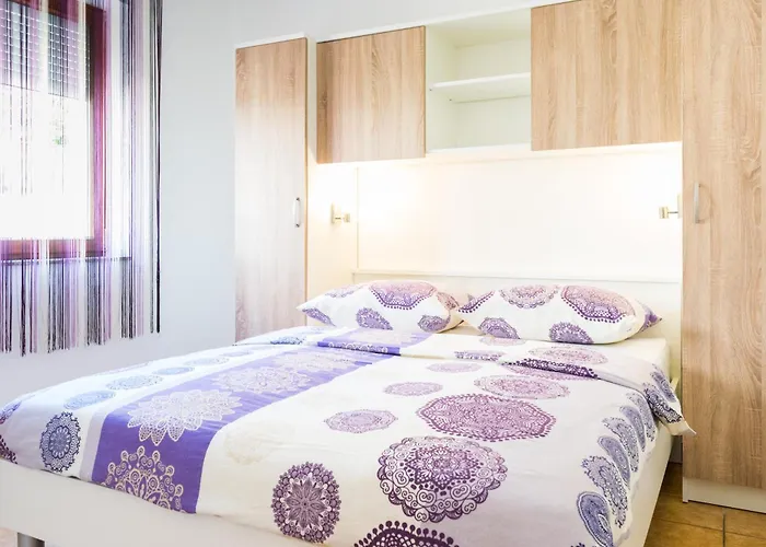Apartments Mikanovic