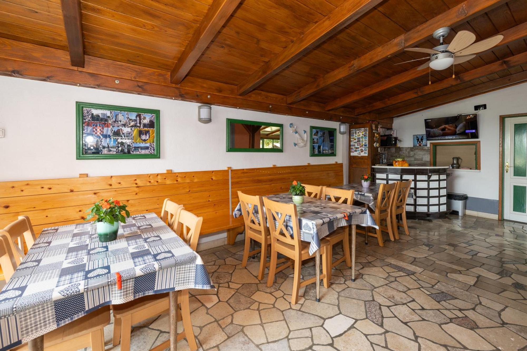 Apartament Mikanovic