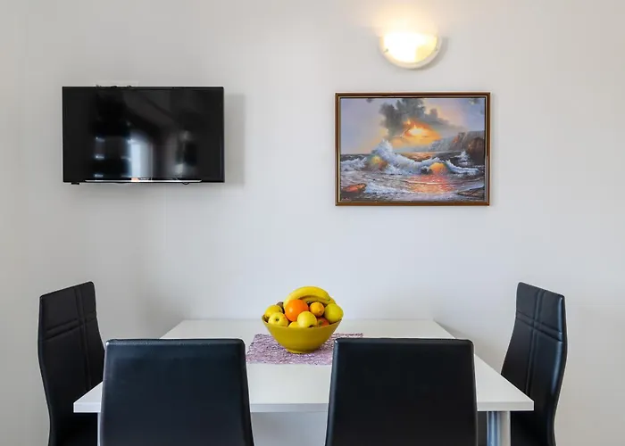 Apartments Mikanovic