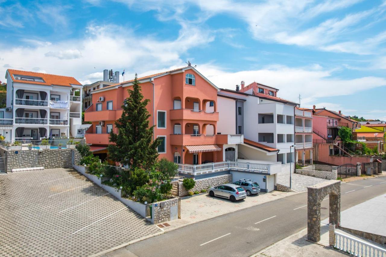 Mikanovic * Crikvenica