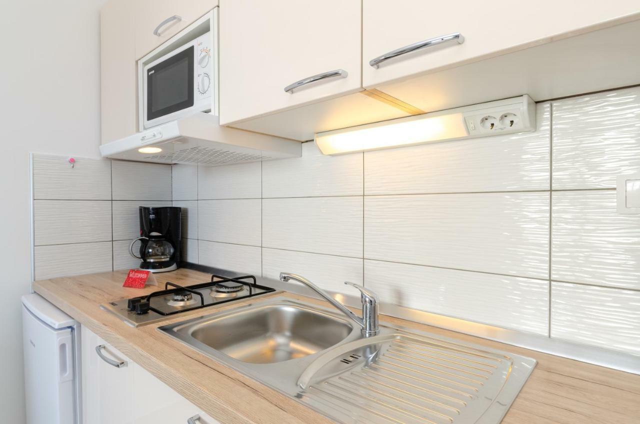 Mikanovic Apartment *
